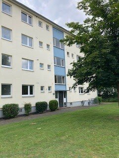 Wohnung zur Miete 725 € 4 Zimmer 80,8 m²<br/>Wohnfläche EG<br/>Geschoss 16.12.2024<br/>Verfügbarkeit Am Heilandsfrieden 9 Schloß Neuhaus Paderborn 33104