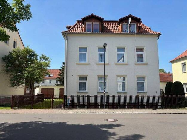Mehrfamilienhaus zum Kauf provisionsfrei 379.000 € 9 Zimmer 189 m² 800 m² Grundstück Karl-Bartelmann-Straße 14 Böhlen 04564