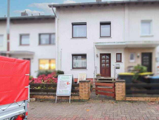 Reihenmittelhaus zum Kauf 229.000 € 6 Zimmer 110,1 m² 234,1 m² Grundstück Bennigsen Springe 31832