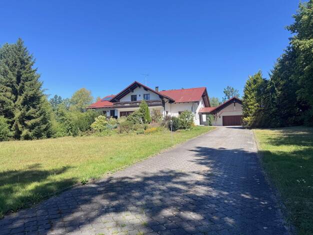 Haus zum Kauf 895.000 € 8 Zimmer 376 m² 3.300 m² Grundstück Schöllnach Schöllnach 94508