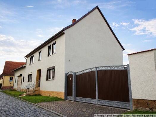 Einfamilienhaus zum Kauf 20.000 € 7 Zimmer 189 m² 590 m² Grundstück Lange Gasse 3 Buttstädt 99628