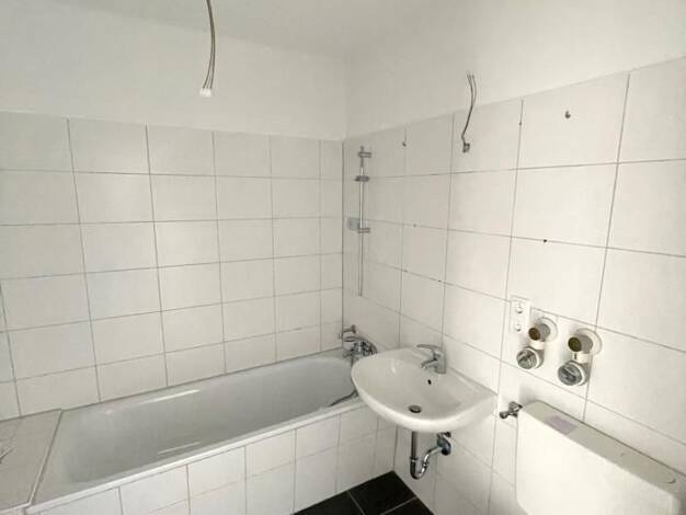 Wohnung zur Miete nur mit Wohnberechtigungsschein 306 € 2 Zimmer 61 m² 7. Geschoss Pater-Kolbe-Straße 2 Mitte Menden 58708