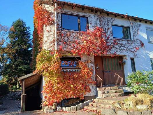 Haus zum Kauf 629.000 € 6 Zimmer 453 m² Grundstück Emmendingen Emmendingen 79312