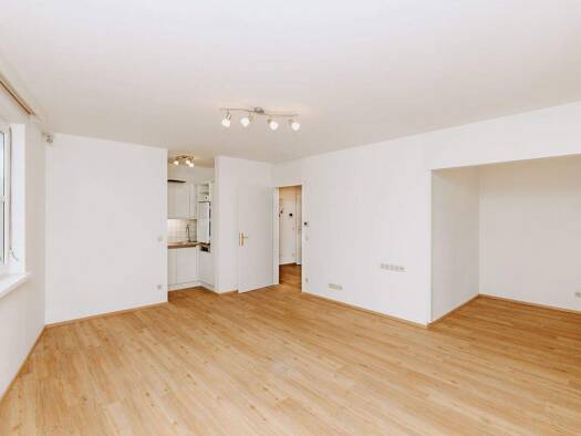 Studio zur Miete 1.100 € 1 Zimmer 37 m² EG Maxglan Salzburg 5020