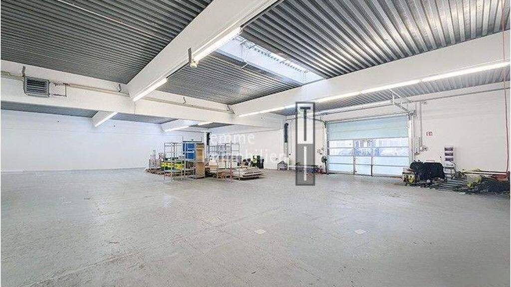 Lagerhalle zur Miete 1.350 m² Lagerfläche Schafhof Nürnberg 90411