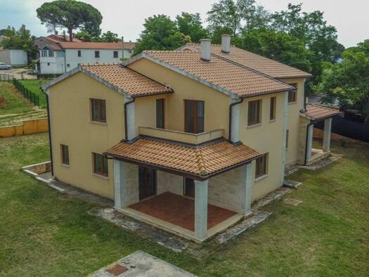 Doppelhaushälfte zum Kauf 298.000 € 4 Zimmer 270 m² Grundstück Porec 52440