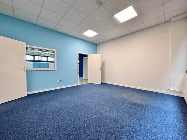Halle/Industriefläche zur Miete 3.950 € 573 m² Lagerfläche Großwallstadt 63868