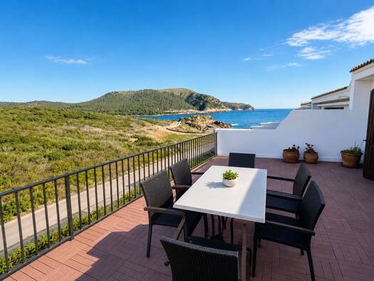 Reihenmittelhaus zur Miete 2.500 € 95 m² Cala 07590