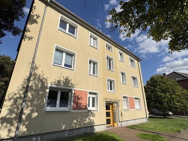 Wohnung zur Miete 349 € 2,5 Zimmer 40,5 m² 3. Geschoss frei ab 01.10.2026 Ostring 107 Batenbrock Bottrop 46238