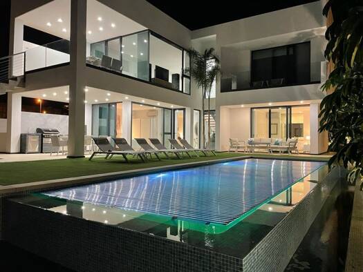 Haus zum Kauf 1.990.000 € 235 m² Adeje 38670