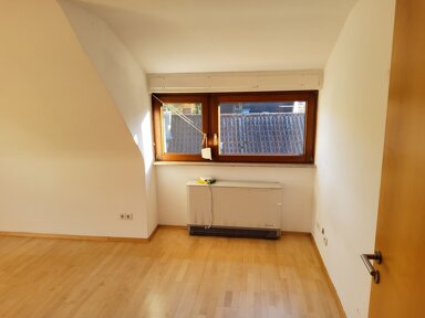 Wohnung zur Miete 850 € 3 Zimmer 75 m² 3. Geschoss frei ab 01.02.2025 Botnang - West Stuttgart 70195