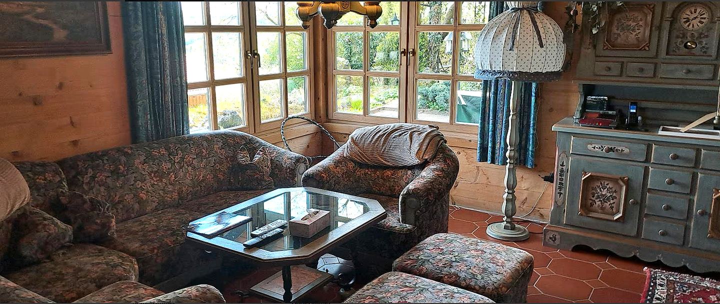 Immobilie in Feldatal - Einladendes, ebenerdiges Holzhaus mit atemberaubendem Panoramablick in Feldata. - Bild 0