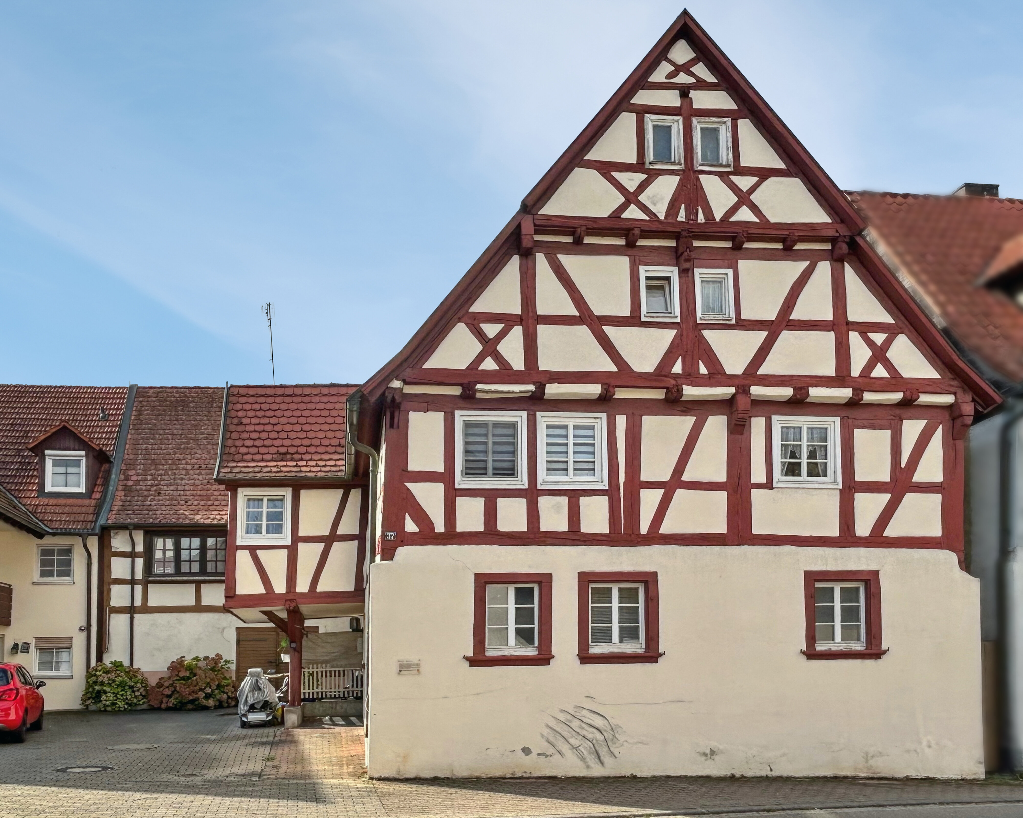 Wohnung zum Kauf 99.000 € 3 Zimmer 67 m²<br/>Wohnfläche Münzesheim Kraichtal 76703