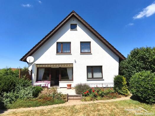 Einfamilienhaus zum Kauf 399.000 € 8 Zimmer 136 m² 541 m² Grundstück frei ab sofort Nagoldstraße 4 Schellbronn Neuhausen 75242