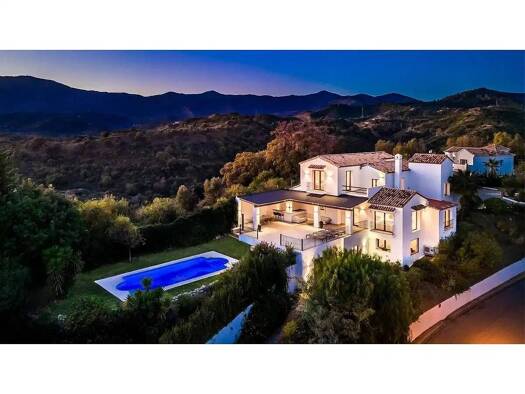 Chalet zum Kauf 2.495.000 € 5 Zimmer 522 m² Estepona 29680