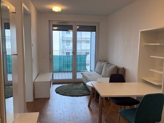 Wohnung zur Miete 570 € 2 Zimmer 35,5 m² 2. Geschoss frei ab sofort Schwabacher Straße 122 Südstadt Fürth 90763