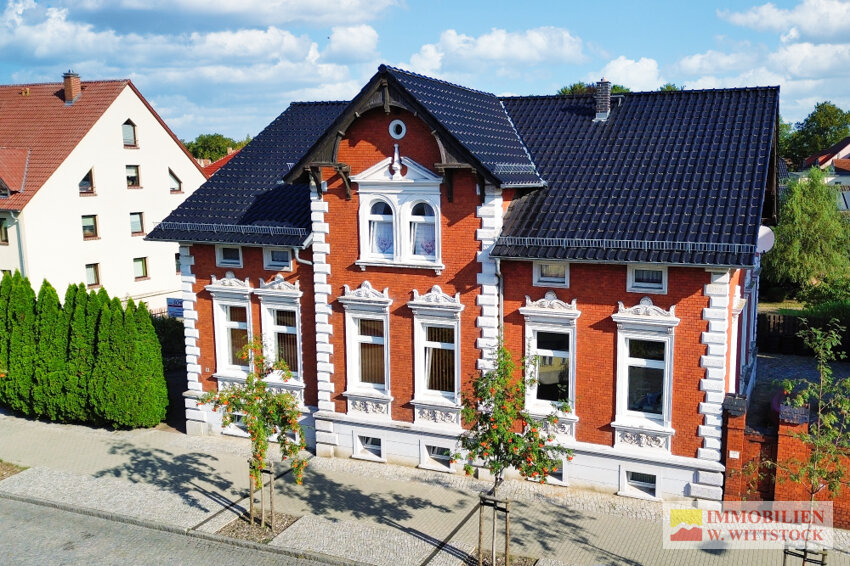 Villa zum Kauf 265.000 € 10 Zimmer 288 m²<br/>Wohnfläche 464 m²<br/>Grundstück Pritzwalk Pritzwalk 16928