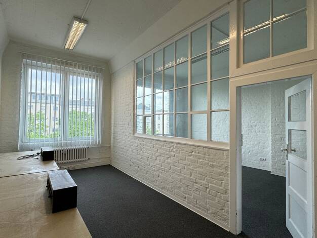 Atelier zur Miete provisionsfrei 4.043 € 224,6 m² Bürofläche Tempelhof Berlin 12099