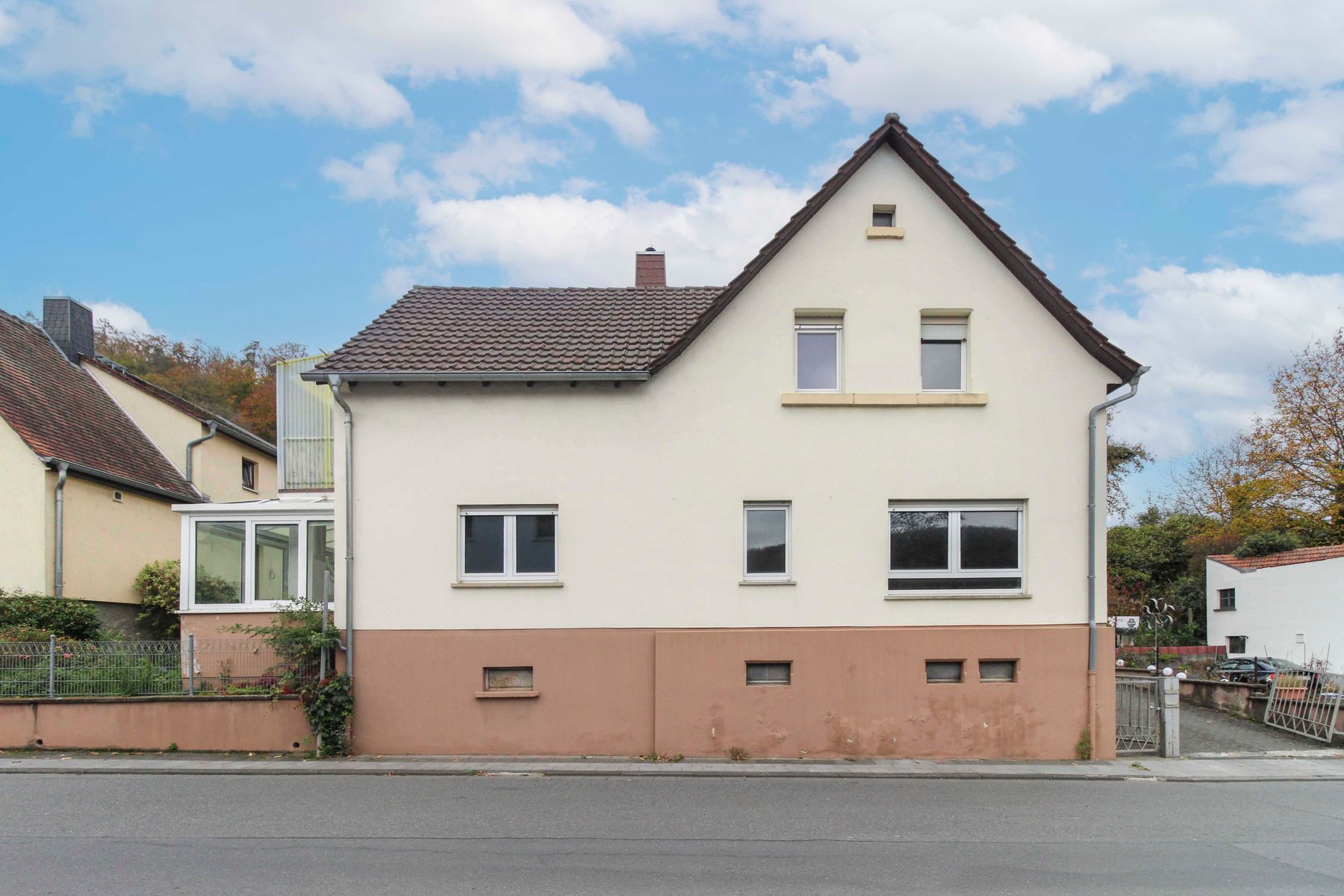 Einfamilienhaus zum Kauf 320.000 € 8 Zimmer 145,3 m²<br/>Wohnfläche 455,3 m²<br/>Grundstück Waschenbach Mühltal 64367