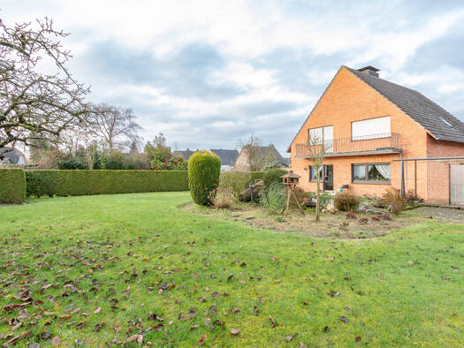 Mehrfamilienhaus zum Kauf 295.500 € 8 Zimmer 162 m² 728 m² Grundstück Materborn Kleve 47533