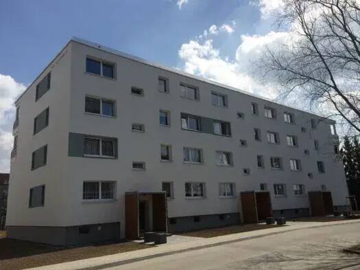 Wohnung zur Miete nur mit Wohnberechtigungsschein 354 € 4 Zimmer 69,4 m² 3. Geschoss Otto-Grotewohl-Ring 8 Zeulenroda Zeulenroda-Triebes 07937
