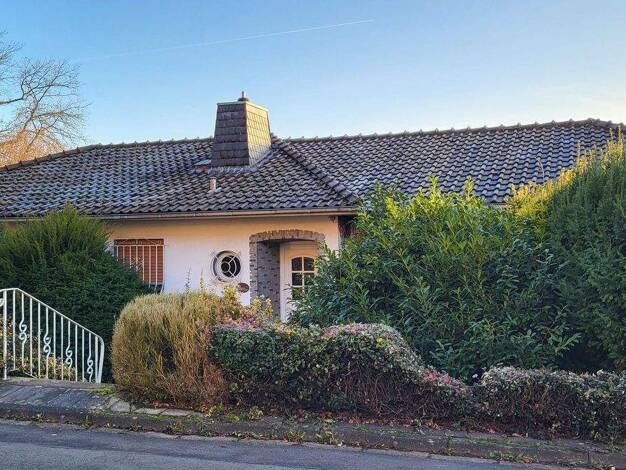 Einfamilienhaus zum Kauf provisionsfrei 480.000 € 6,5 Zimmer 220 m² 1.445 m² Grundstück frei ab sofort Melsungen 34212