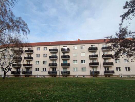 Wohnung zur Miete 320 € 3 Zimmer 60 m² 2. Geschoss frei ab sofort Straße der OdF 14 Spergau Leuna 06237