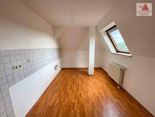 Wohnung zur Miete 413 € 3 Zimmer 75 m² 2. Geschoss Burgstraße 26 Grünhain Grünhain-Beierfeld / Grünhain 08344