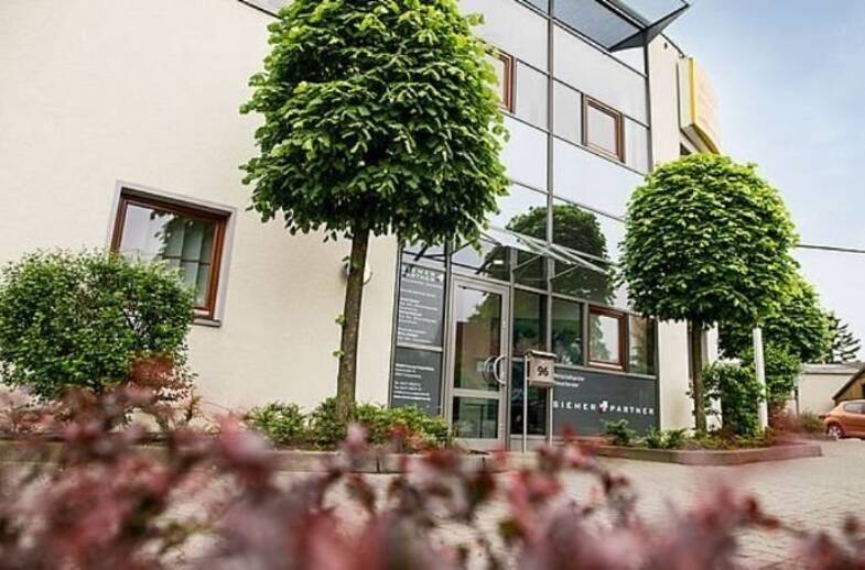 Büro-/Praxisfläche zum Kauf 385.000 € 9 Zimmer 220 m² Bürofläche Cloppenburg Cloppenburg 49661