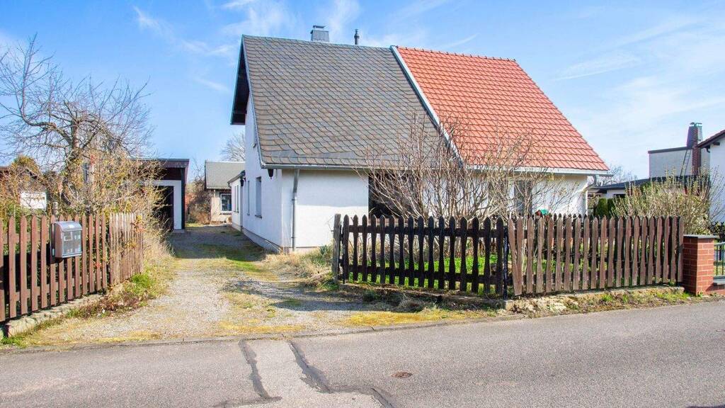 Doppelhaushälfte zum Kauf 179.000 € 4 Zimmer 101 m² 790 m² Grundstück Hartmannsdorf 09232