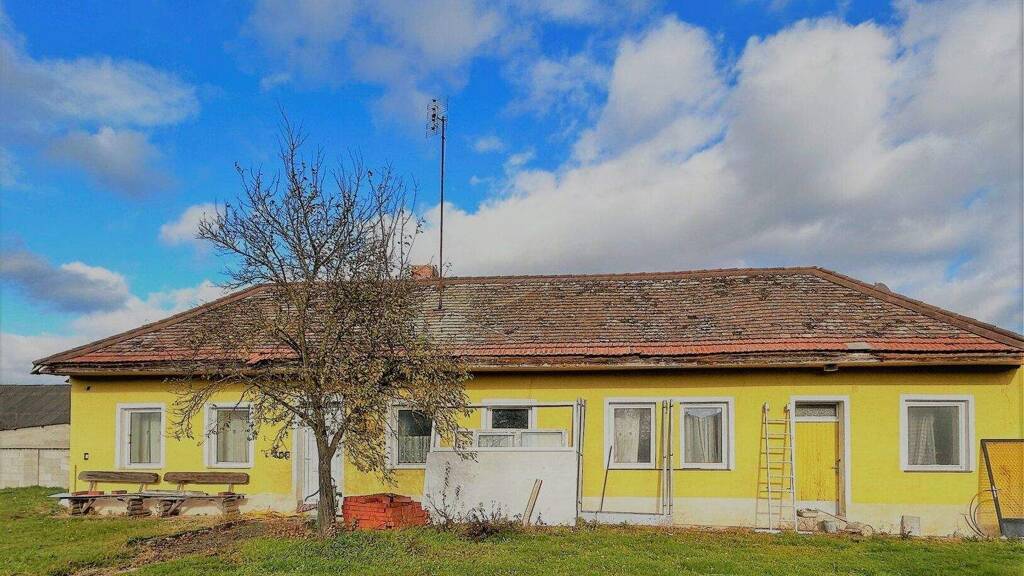 Bungalow zum Kauf 389.000 € 3 Zimmer 110 m² 5.341 m² Grundstück Kleinhaugsdorf 2054