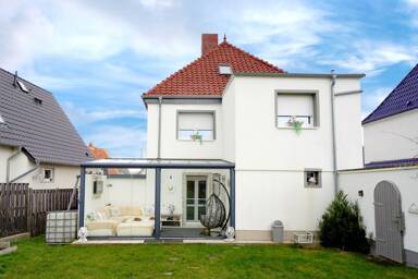 Einfamilienhaus zum Kauf 319.000 € 4 Zimmer 133 m² 754 m² Grundstück Helmstedt Helmstedt 38350