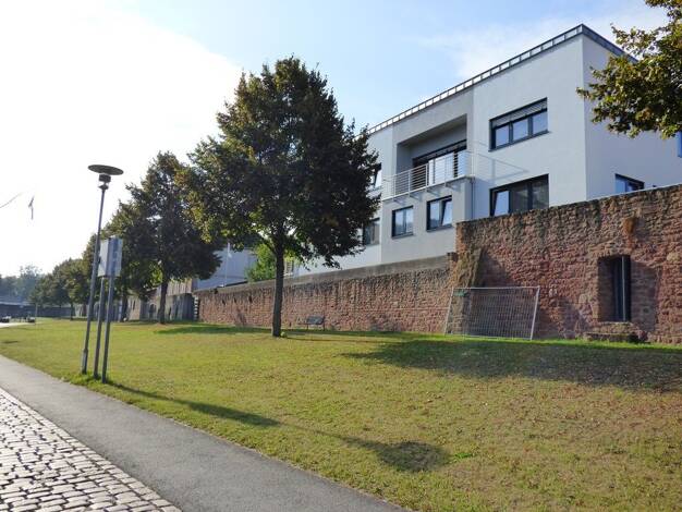 Wohnung zur Miete 990 € 2,5 Zimmer 90 m² 1. Geschoss frei ab 01.10.2026 Wörth 63939