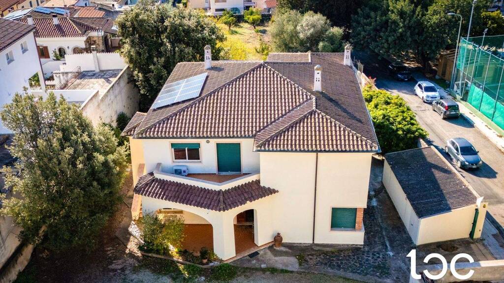 Villa zum Kauf 13 Zimmer 567 m² 1.000 m² Grundstück Orosei 08026