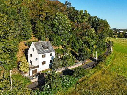 Einfamilienhaus zum Kauf provisionsfrei 309.500 € 7 Zimmer 195 m² 1.500 m² Grundstück Coswig / Sörnewitz 01640