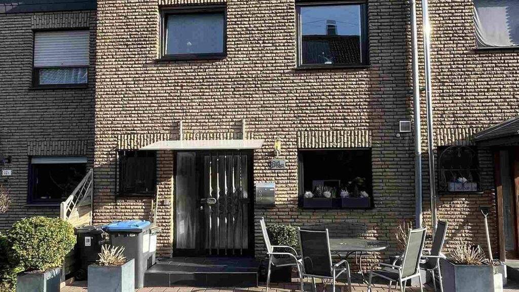 Reihenmittelhaus zum Kauf 375.000 € 4 Zimmer 140 m² 193 m² Grundstück Asberg Moers 47441