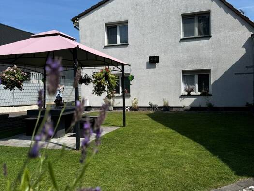 Mehrfamilienhaus zum Kauf als Kapitalanlage geeignet 879.000 € 10,5 Zimmer 428 m² 779 m² Grundstück Lintfort Kamp-Lintfort 47475