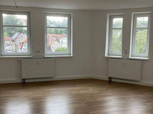 WG-Zimmer zur Miete 462 € 4 Zimmer 110 m² Geschoss 2/3 frei ab sofort Burgstädter Straße 4 Lunzenau 09328