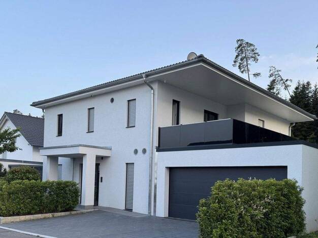 Villa zum Kauf provisionsfrei 990.000 € 7 Zimmer 202 m² 495 m² Grundstück frei ab 01.02.2026 Wimberg Calw 75365