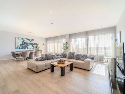 Wohnung zum Kauf 675.000 € 4,5 Zimmer 180 m² Grafenhausen 79865