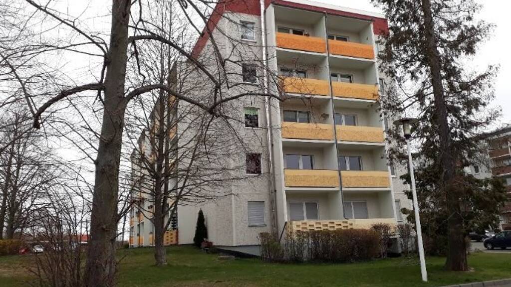 Wohnung zum Kauf als Kapitalanlage geeignet 25.000 € 1,5 Zimmer 33,5 m² Rudolf-Elle-Str. 5 Eisenberg 07607