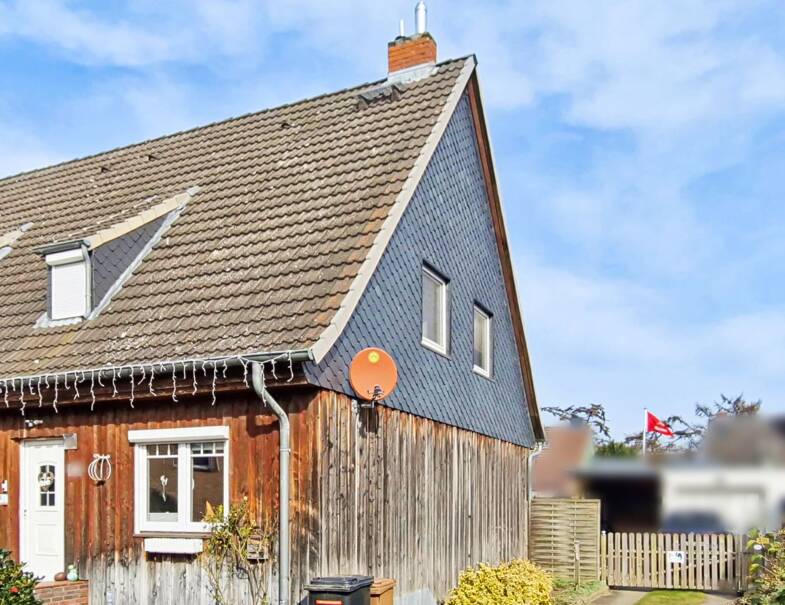 Doppelhaushälfte zum Kauf 159.000 € 4 Zimmer 85 m² 464 m² Grundstück Eichholz Lübeck 23564