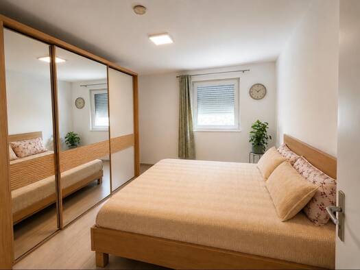 Wohnung zur Miete 1.500 € 3 Zimmer 83 m² Geschoss 4/5 frei ab 15.10.2026 Schwalbach 65824