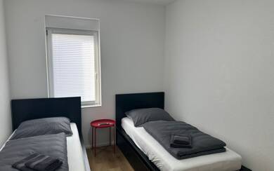 WG-Zimmer zur Miete Wohnen auf Zeit 690 € 14 m² frei ab 01.03.2026 Rüderner Straße 0 Obertürkheim Stuttgart Obertürkheim, 70329