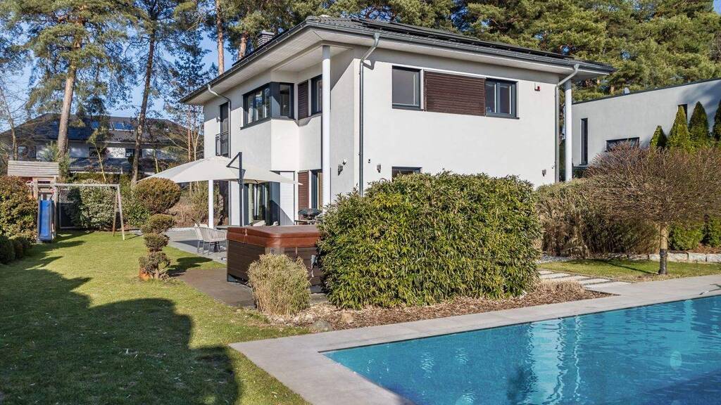 Einfamilienhaus zum Kauf 1.250.000 € 5 Zimmer 172 m² 1.101 m² Grundstück Groß Glienicke Potsdam 14476