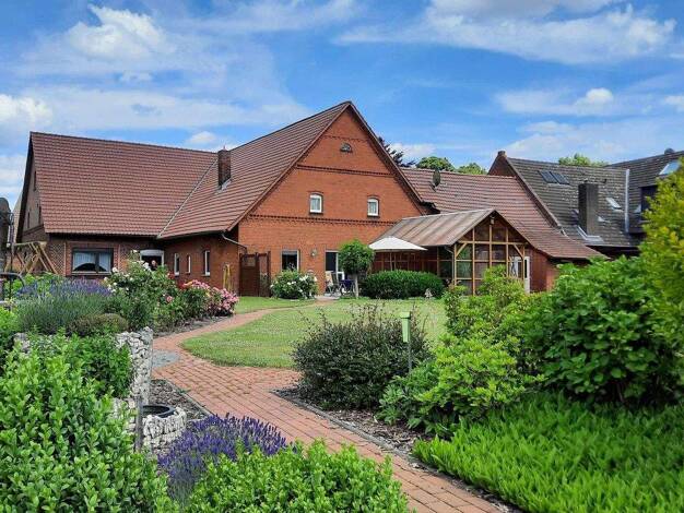 Mehrfamilienhaus zum Kauf provisionsfrei 195.000 € 10 Zimmer 240 m² 1.970 m² Grundstück Hävern Petershagen 32469