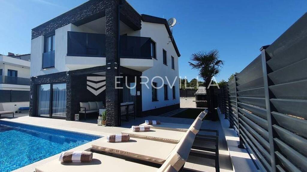 Haus zur Miete 3.000 € 4 Zimmer 178 m² Podsolarsko Sibenik