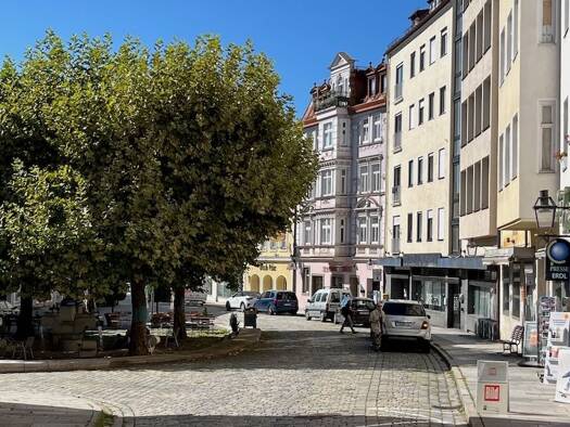 Stadthaus zum Kauf 8 Zimmer 327 m² 556 m² Grundstück Trostberg Trostberg 83308