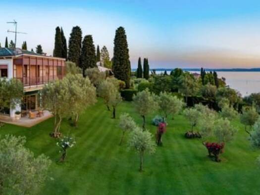 Villa zum Kauf 12 Zimmer 600 m² 6.600 m² Grundstück Gardasee