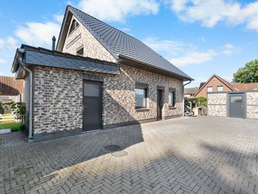 Mehrfamilienhaus zum Kauf 399.000 € 5 Zimmer 140 m² 400 m² Grundstück Bookholzberg Ganderkesee 27777